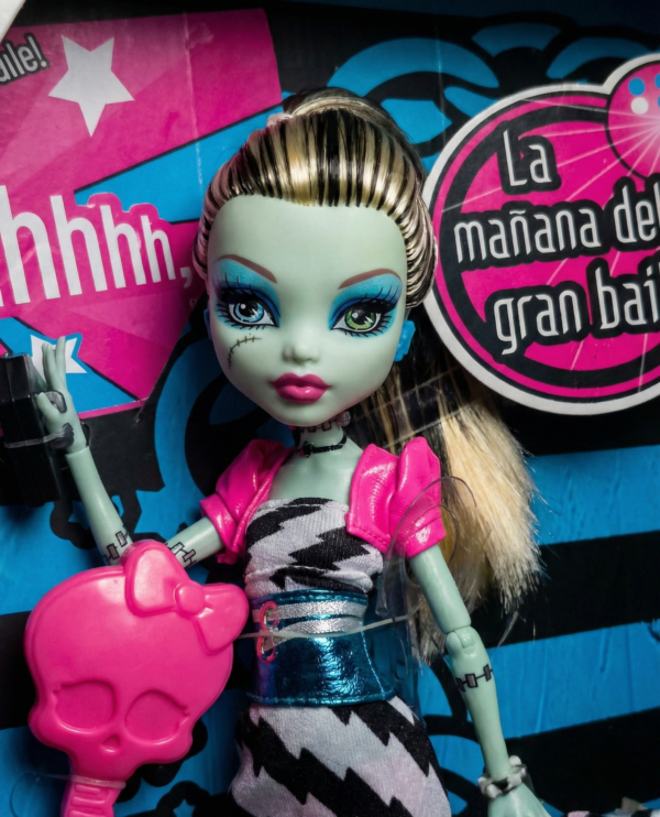 Monster High Dawn Of The Dance Frankie Stein