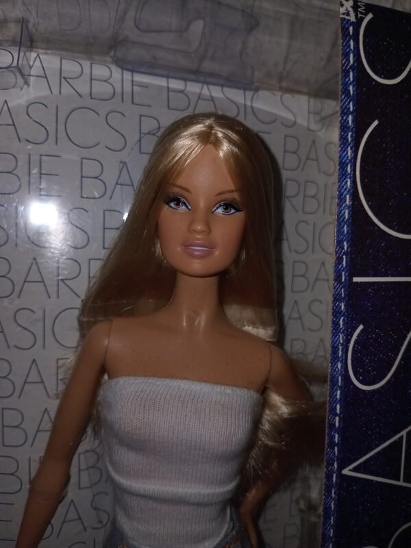 Barbie Basics Model No. 11 Collection 002