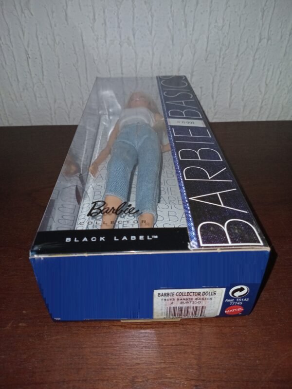 Barbie Basics Model No. 11 Collection 002