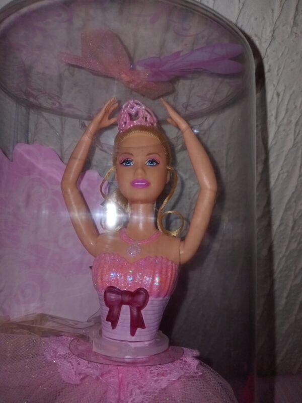Barbie Bailarina Gira Gira
