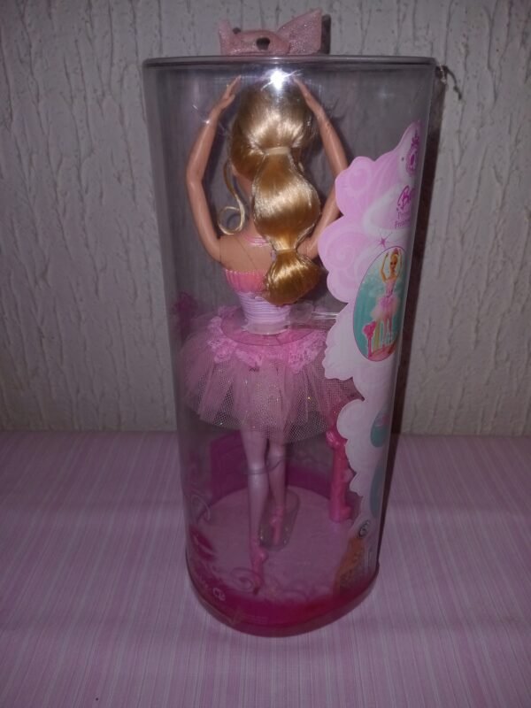 Barbie Bailarina Gira Gira