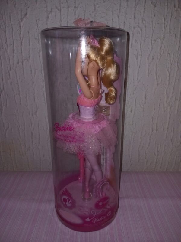 Barbie Bailarina Gira Gira