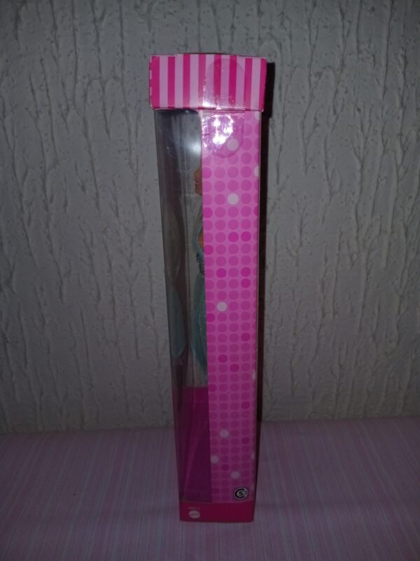 Barbie Fashion Fever Muñeca Vestido Azul