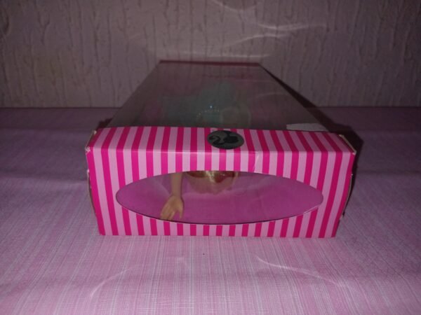 Barbie Fashion Fever Muñeca Vestido Azul