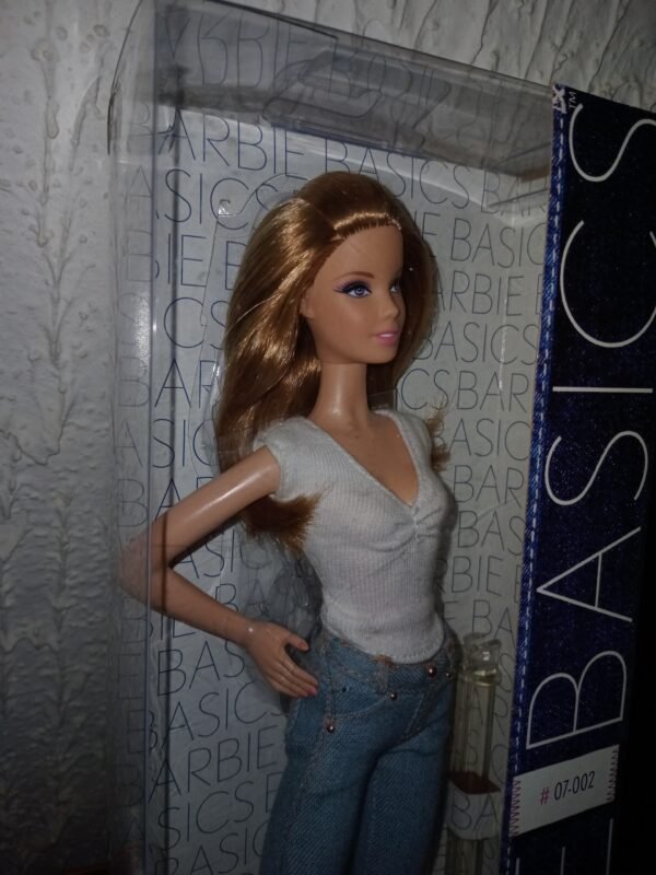 Barbie Basics Model No. 07 - Black Label Collection